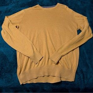 Yellow Lightweight sweater men’s medium